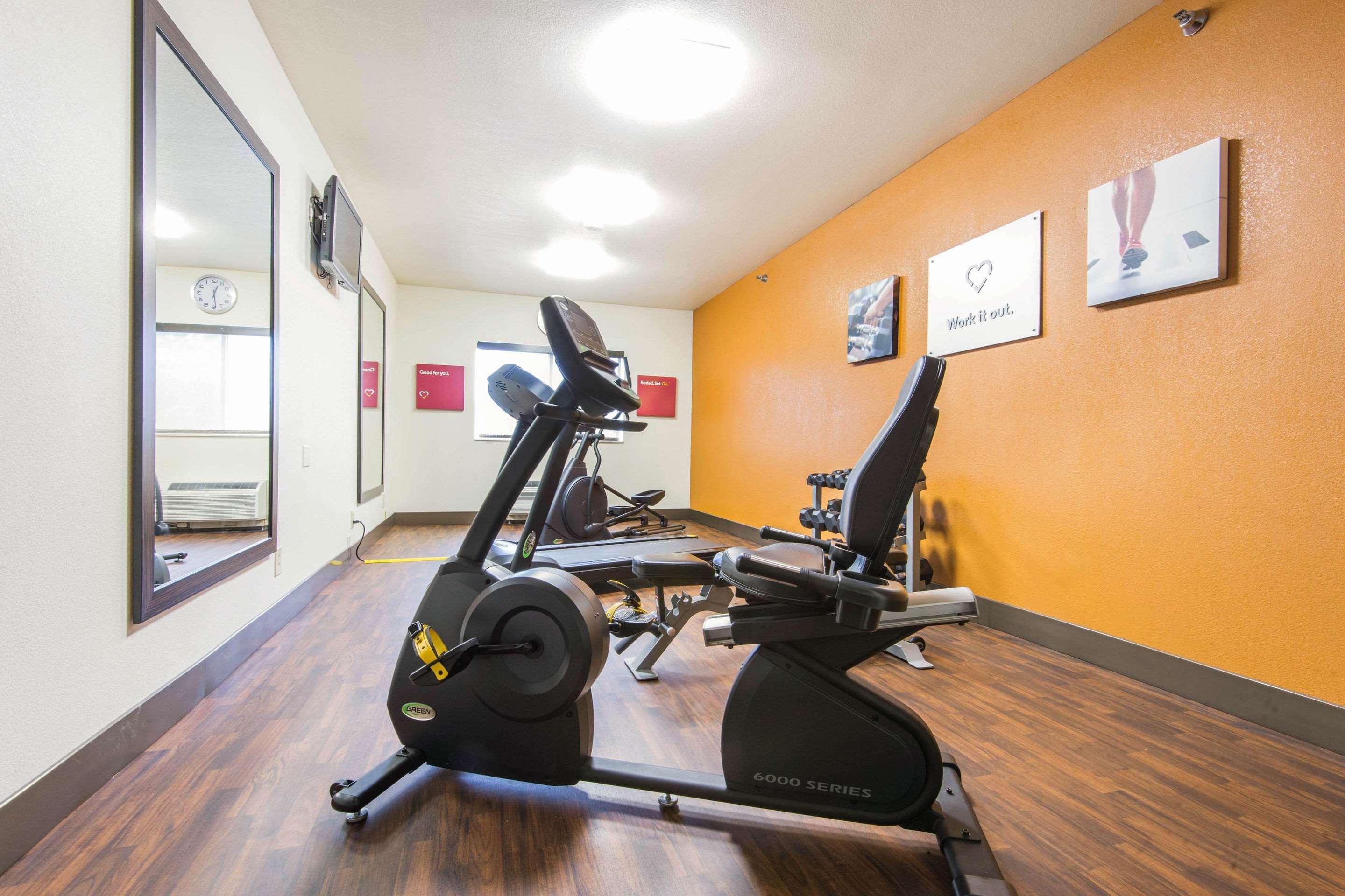 Comfort Suites Rochester Henrietta University Area Екстериор снимка