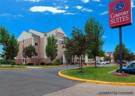 Comfort Suites Rochester Henrietta University Area Екстериор снимка