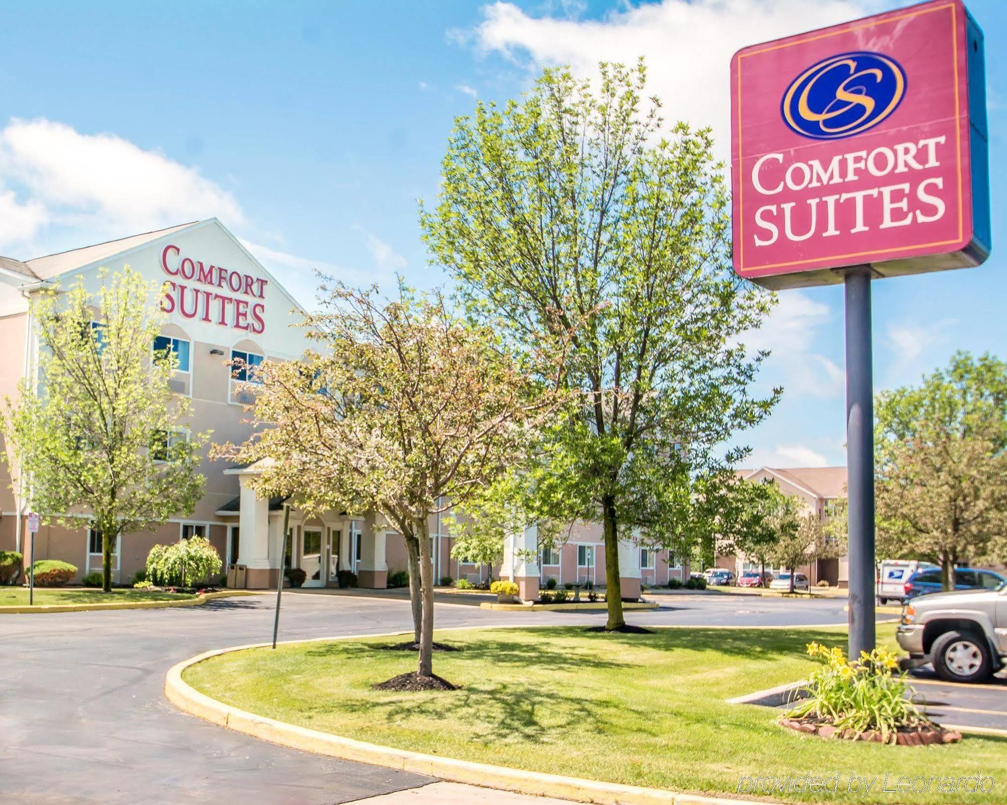 Comfort Suites Rochester Henrietta University Area Екстериор снимка